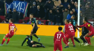 这脚传球太精准了