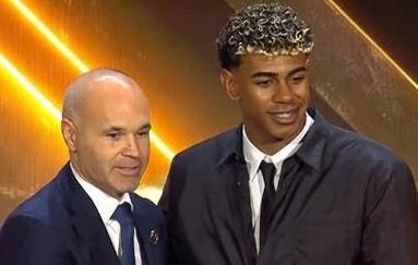 堂安律：战胜巴西后有一种不同的压力，对阵加纳都拼尽了全力