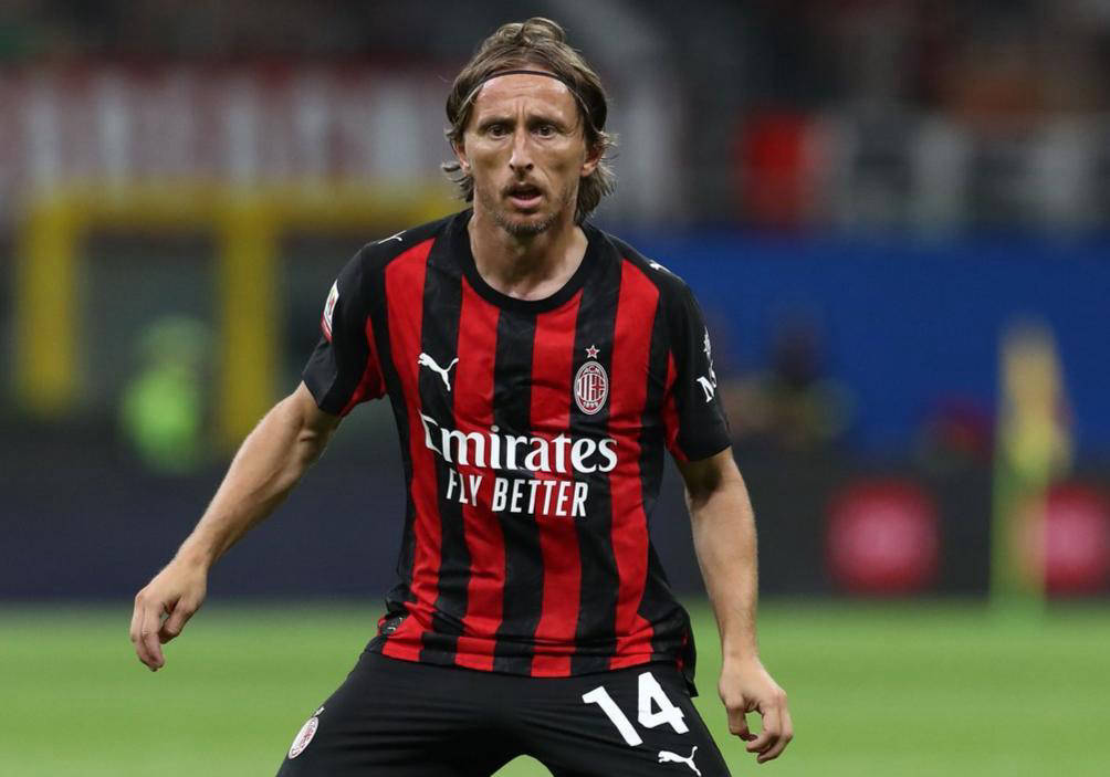 德天空：尤文关注匈牙利20岁中场托特，球员身价1500万欧