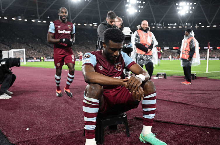 记者：梅西到诺坎普后请求工作人员入场许可，巴萨欣然同意